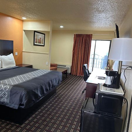 Executive Inn & Suites Prescott Экстерьер фото