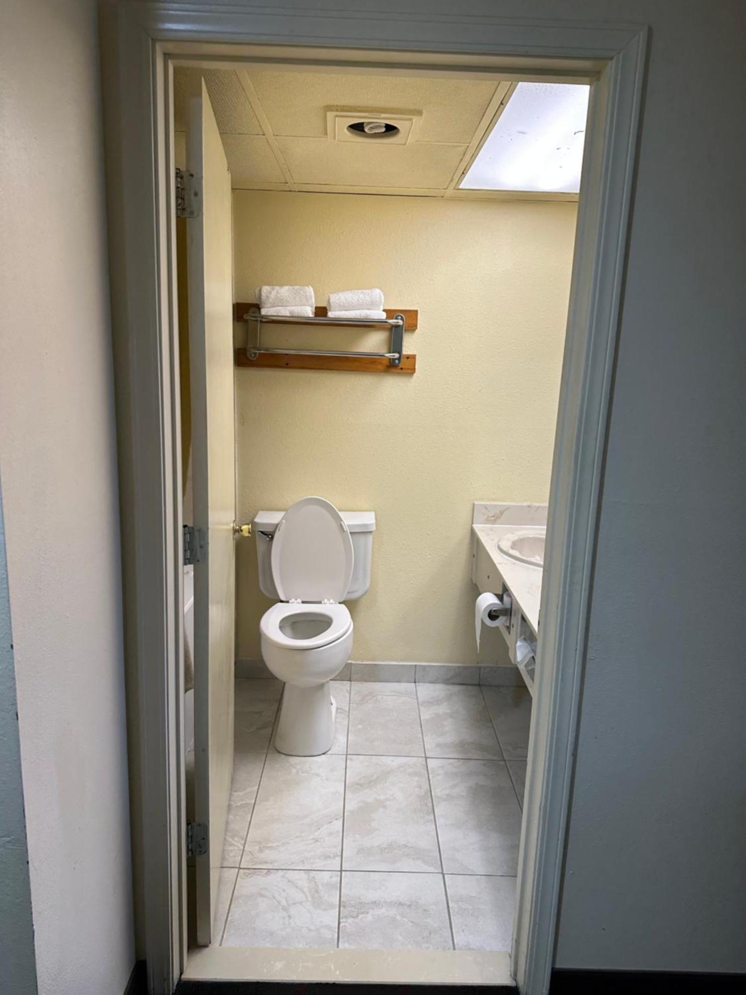 Executive Inn & Suites Prescott Экстерьер фото
