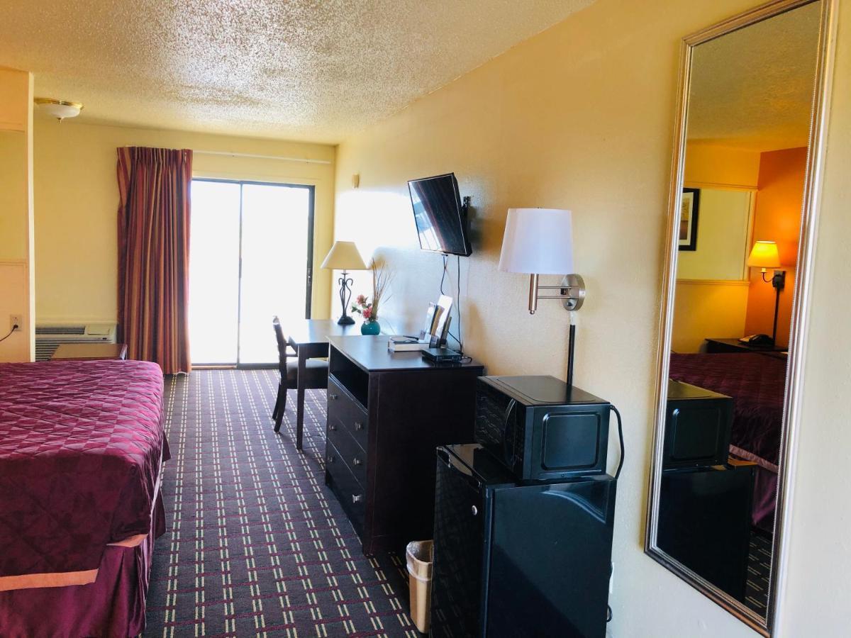 Executive Inn & Suites Prescott Экстерьер фото